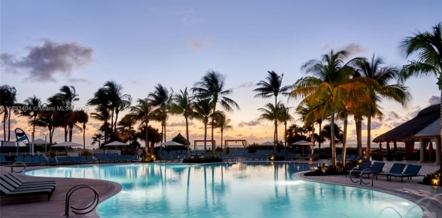 Studio in the Condo in Key Biscayne, Florida № 1790858