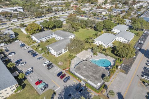 Condo in Deerfield Beach, Florida, 1 bedroom  № 2247034 - photo 26