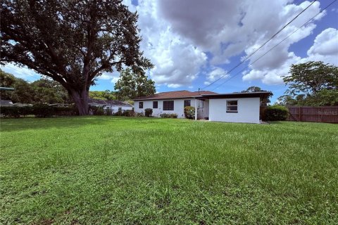 Villa ou maison à louer à Orlando, Floride: 2 chambres, 101.91 m2 № 1875910 - photo 23