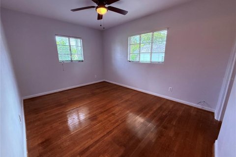 Villa ou maison à louer à Orlando, Floride: 2 chambres, 101.91 m2 № 1875910 - photo 20