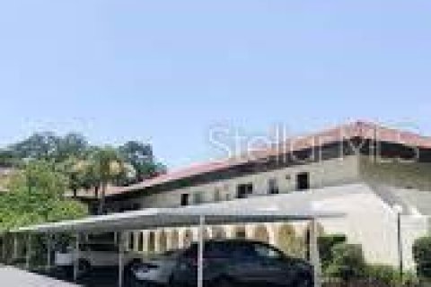 Condo in Sarasota, Florida, 2 bedrooms  № 1723541 - photo 1