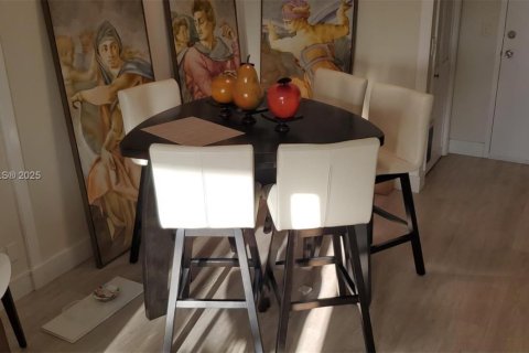 Condo in Fort Lauderdale, Florida, 1 bedroom  № 1953261 - photo 7