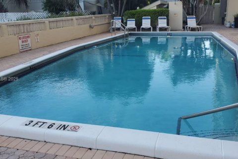 Condo in Fort Lauderdale, Florida, 1 bedroom  № 1953261 - photo 19