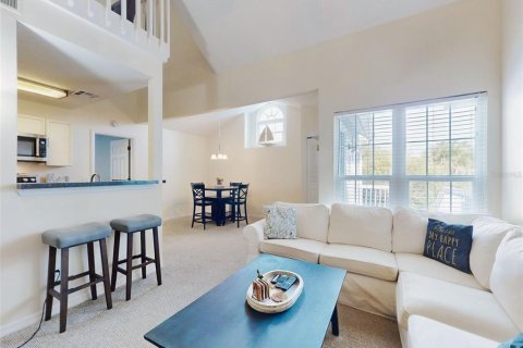Condo in New Smyrna Beach, Florida, 2 bedrooms № 2105603 - photo 3
