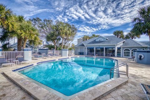 Condo in New Smyrna Beach, Florida, 2 bedrooms № 2105603 - photo 28