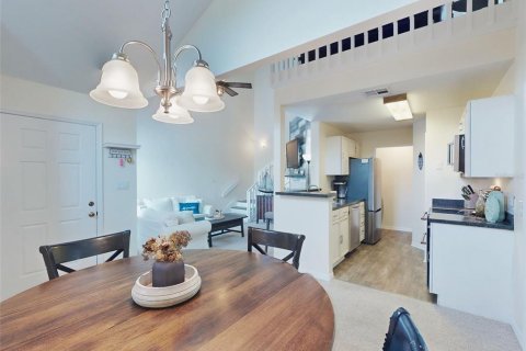 Condo in New Smyrna Beach, Florida, 2 bedrooms № 2105603 - photo 10