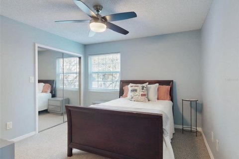 Condo in New Smyrna Beach, Florida, 2 bedrooms № 2105603 - photo 16