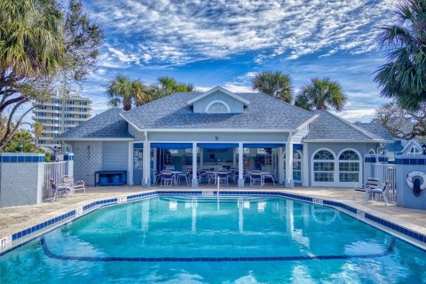 Condo in New Smyrna Beach, Florida, 2 bedrooms № 2105603 - photo 29