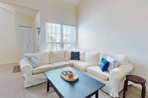 Condo in New Smyrna Beach, Florida, 2 bedrooms № 2105603 - photo 4