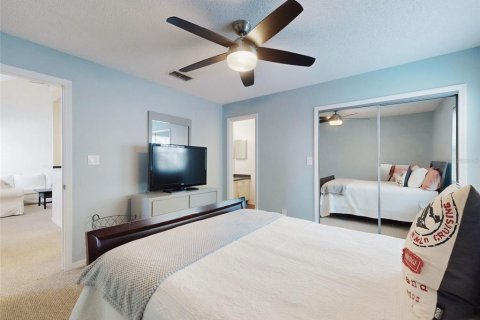 Condo in New Smyrna Beach, Florida, 2 bedrooms № 2105603 - photo 17