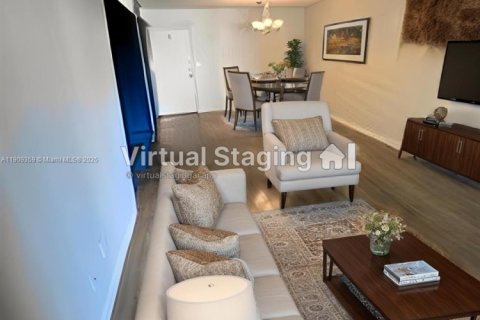 Condominio en Miami, Florida, 2 dormitorios  № 2013277