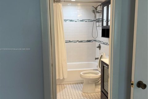Condominio en venta en Miami, Florida, 2 dormitorios, 102.1 m2 № 2013277 - foto 7