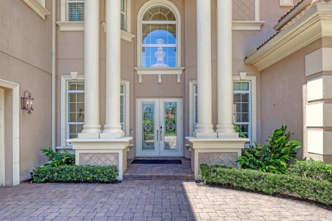 House in Boca Raton, Florida 6 bedrooms, 465.16 sq.m. № 2268809 - photo 5