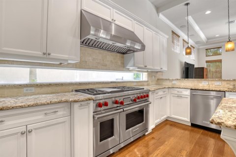 House in Boca Raton, Florida 6 bedrooms, 465.16 sq.m. № 2268809 - photo 12