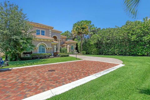 House in Boca Raton, Florida 6 bedrooms, 465.16 sq.m. № 2268809 - photo 3