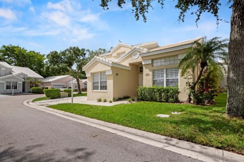Casa en venta en Plantation, Florida, 3 dormitorios, 177.07 m2 № 1828972 - foto 3