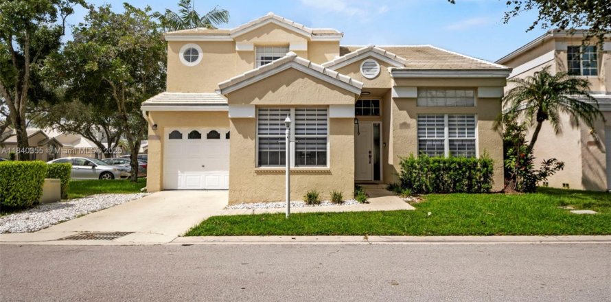 Casa en Plantation, Florida 3 dormitorios, 177.07 m2 № 1828972