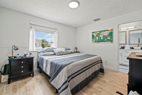 Casa en venta en Plantation, Florida, 3 dormitorios, 177.07 m2 № 1828972 - foto 17
