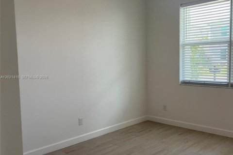 House in Loxahatchee Groves, Florida 4 bedrooms, 209.59 sq.m. № 2083515 - photo 12