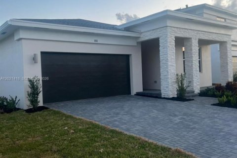 House in Loxahatchee Groves, Florida 4 bedrooms, 209.59 sq.m. № 2083515