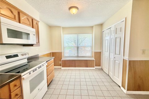 Touwnhouse à louer à Winter Springs, Floride: 2 chambres, 103.49 m2 № 2430371 - photo 4