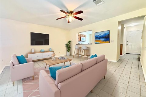 Touwnhouse à louer à Winter Springs, Floride: 2 chambres, 103.49 m2 № 2430371 - photo 5