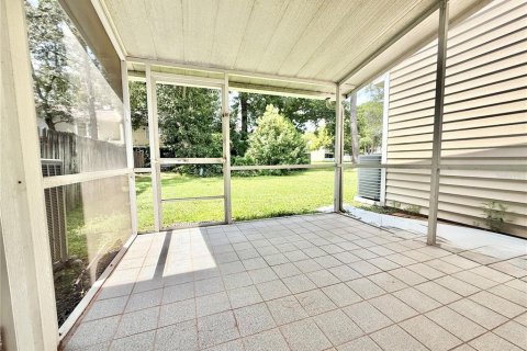 Touwnhouse à louer à Winter Springs, Floride: 2 chambres, 103.49 m2 № 2430371 - photo 12