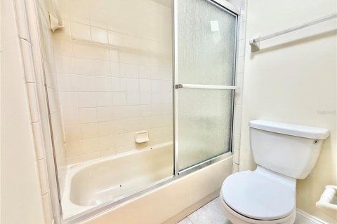 Touwnhouse à louer à Winter Springs, Floride: 2 chambres, 103.49 m2 № 2430371 - photo 14