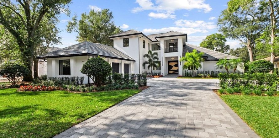 House in Windermere, Florida 5 bedrooms, 659.51 sq.m. № 2124504