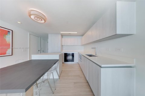 Condominio en venta en Miami, Florida, 3 dormitorios, 141.77 m2 № 1891220 - foto 7