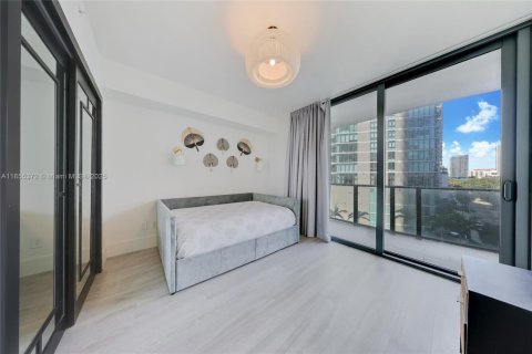 Condominio en venta en Miami, Florida, 3 dormitorios, 141.77 m2 № 1891220 - foto 13
