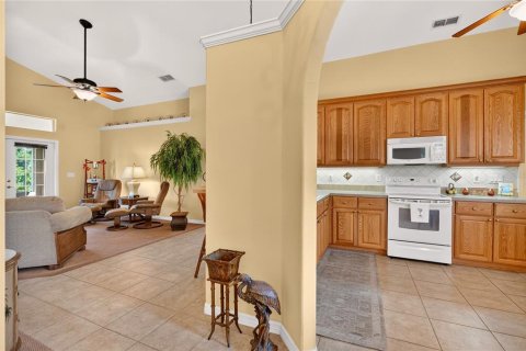 Villa ou maison à vendre à Umatilla, Floride: 2 chambres, 118.36 m2 № 2398778 - photo 8
