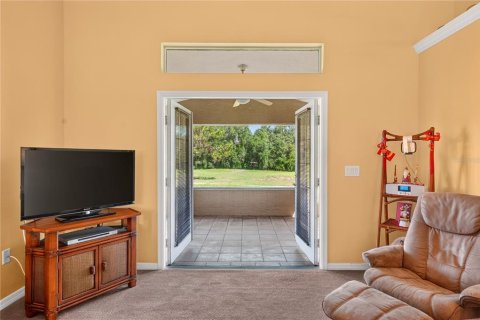 Villa ou maison à vendre à Umatilla, Floride: 2 chambres, 118.36 m2 № 2398778 - photo 19