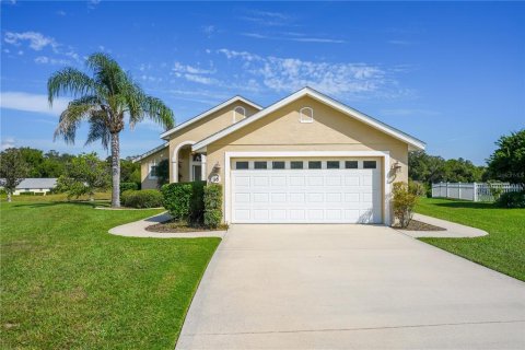 Villa ou maison à Umatilla, Floride 2 chambres, 118.36 m2 № 2398778