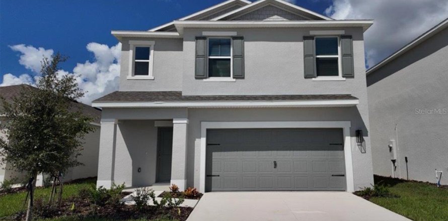 House in Haines City, Florida 4 bedrooms, 173.36 sq.m. № 2405192