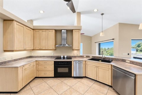 Villa ou maison à vendre à Englewood, Floride: 2 chambres, 153.94 m2 № 2425917 - photo 25
