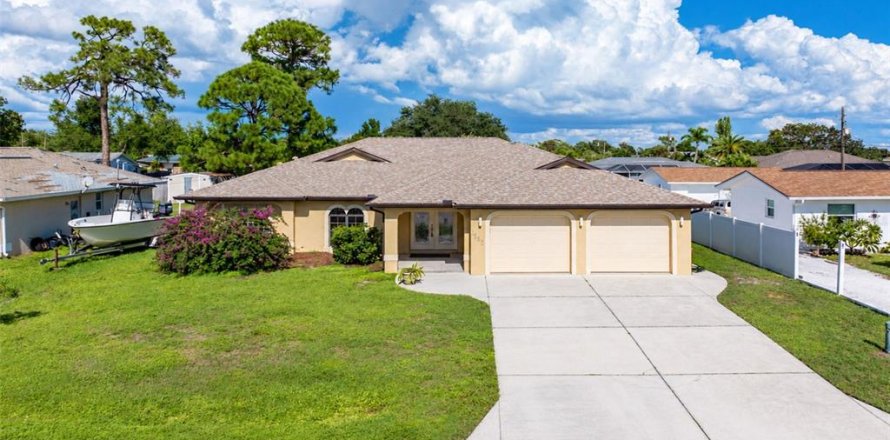 Villa ou maison à Englewood, Floride 2 chambres, 153.94 m2 № 2425917