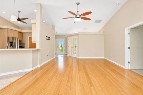 Villa ou maison à vendre à Englewood, Floride: 2 chambres, 153.94 m2 № 2425917 - photo 15