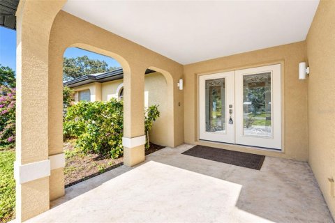 Villa ou maison à vendre à Englewood, Floride: 2 chambres, 153.94 m2 № 2425917 - photo 3