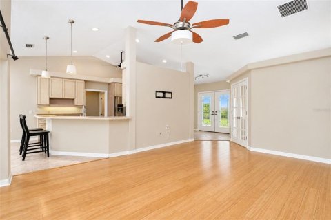 Villa ou maison à vendre à Englewood, Floride: 2 chambres, 153.94 m2 № 2425917 - photo 17