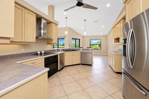 Villa ou maison à vendre à Englewood, Floride: 2 chambres, 153.94 m2 № 2425917 - photo 26