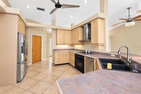 Villa ou maison à vendre à Englewood, Floride: 2 chambres, 153.94 m2 № 2425917 - photo 22