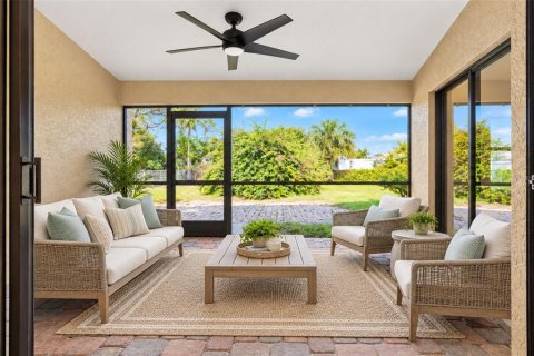 Villa ou maison à vendre à Englewood, Floride: 2 chambres, 153.94 m2 № 2425917 - photo 11