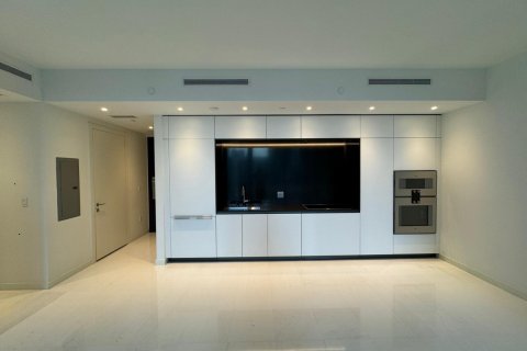 Condo in Miami, Florida, 1 bedroom  № 2082557 - photo 12