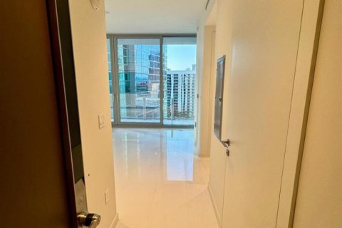 Condo in Miami, Florida, 1 bedroom  № 2082557 - photo 8