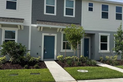 Townhouse in Kissimmee, Florida 2 bedrooms, 112.5 sq.m. № 2227653 - photo 2