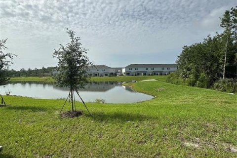 Townhouse in Kissimmee, Florida 2 bedrooms, 112.5 sq.m. № 2227653 - photo 11