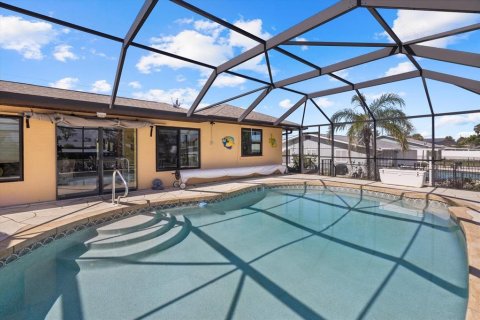 House in Englewood, Florida 2 bedrooms, 157.19 sq.m. № 1877190 - photo 21