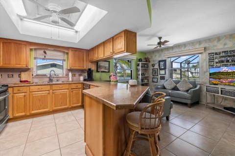 House in Englewood, Florida 2 bedrooms, 157.19 sq.m. № 1877190 - photo 4