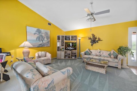 House in Englewood, Florida 2 bedrooms, 157.19 sq.m. № 1877190 - photo 29